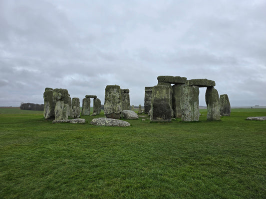 Stonehenge and Bath Full Day Tour From London