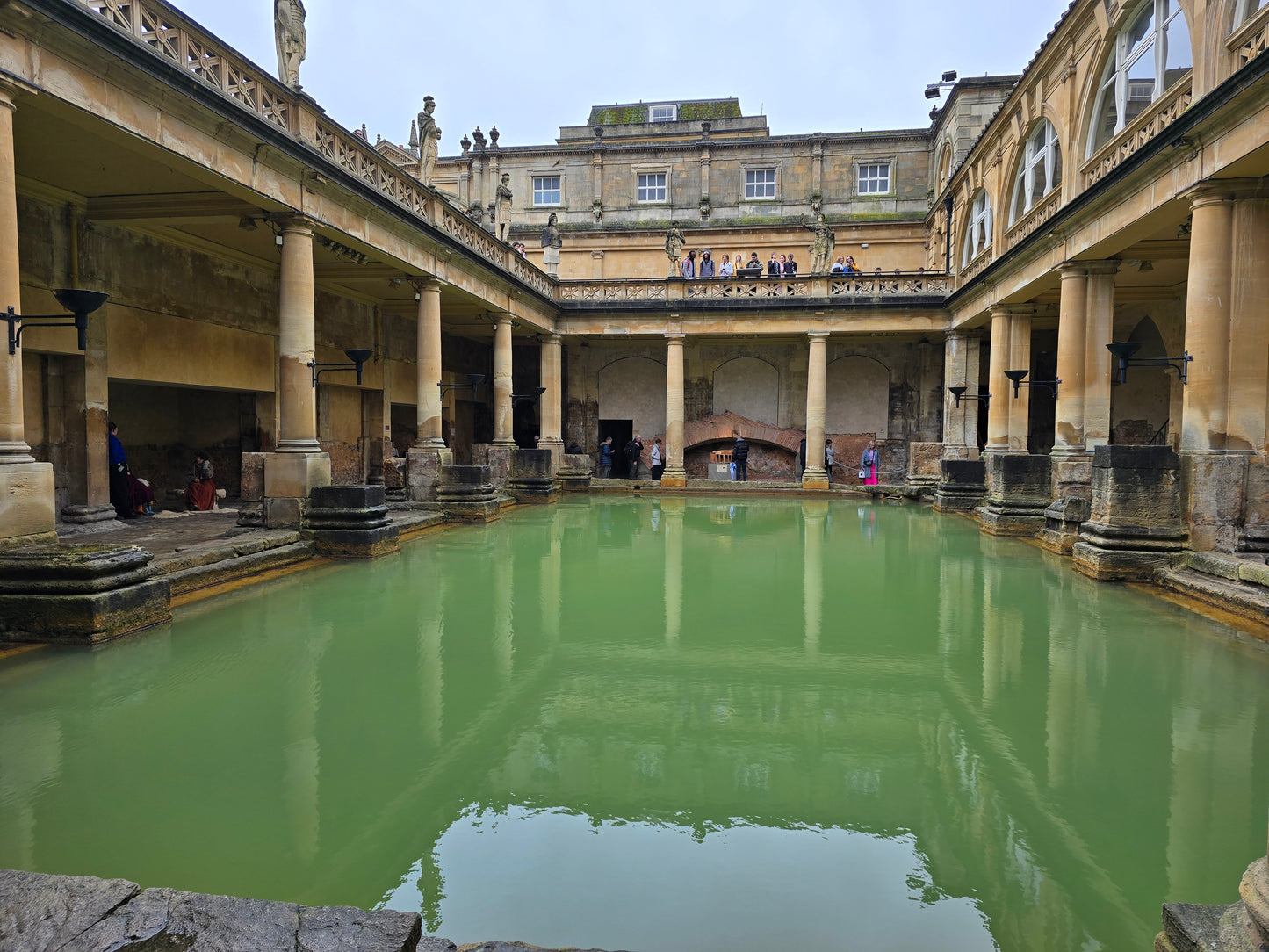 Stonehenge and Bath Full Day Tour From London