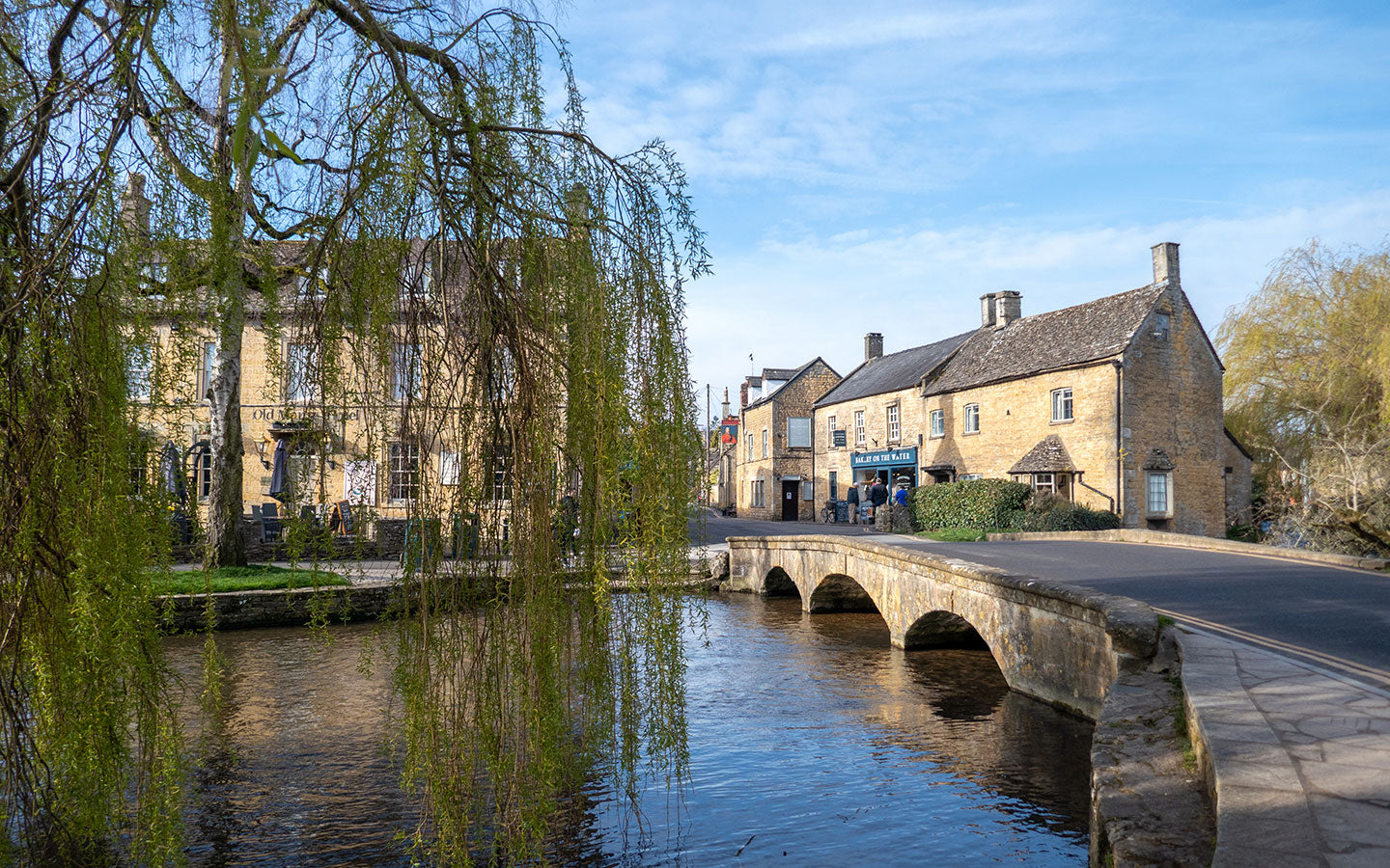 The Cotswolds Full Day Tour from London